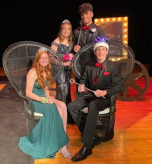 Pictured are members of the 2022 CHS Prom Royalty!
Front: Queen and King: Ella Dixon and Turner Plumer
Back: Princess and Prince: Lilly Gilles and Malakai Correa.