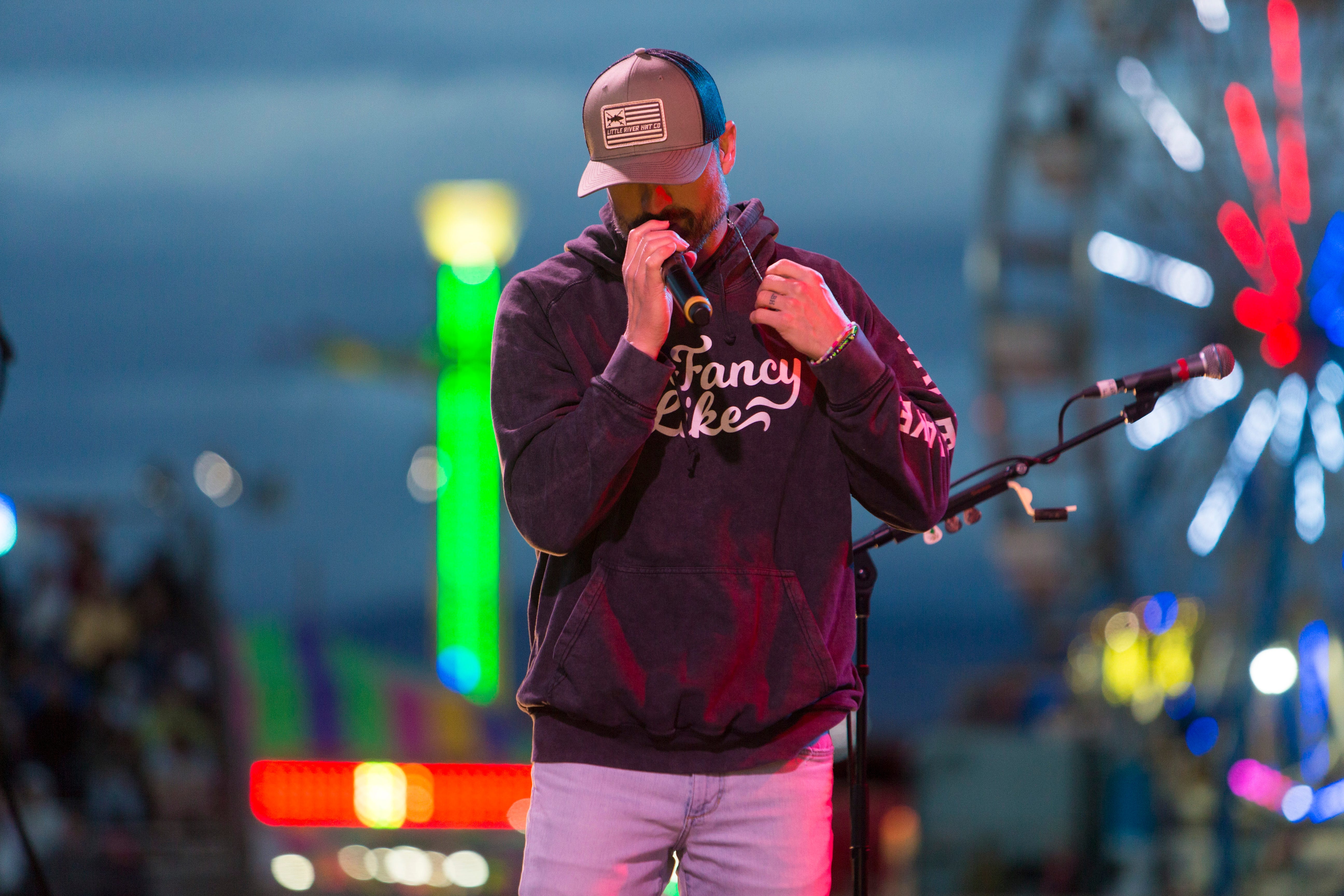 Walker Hayes brings next tour to Ascend Amphitheater in 2023