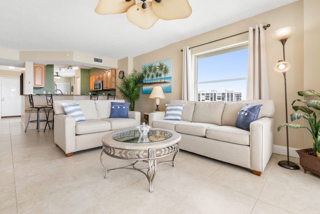 Covered in tile throughout, this gorgeous condo in Ormond Beach's Seawinds community offers an open floor plan, allowing the impressive ocean views to greet you from the moment you walk in the front door.