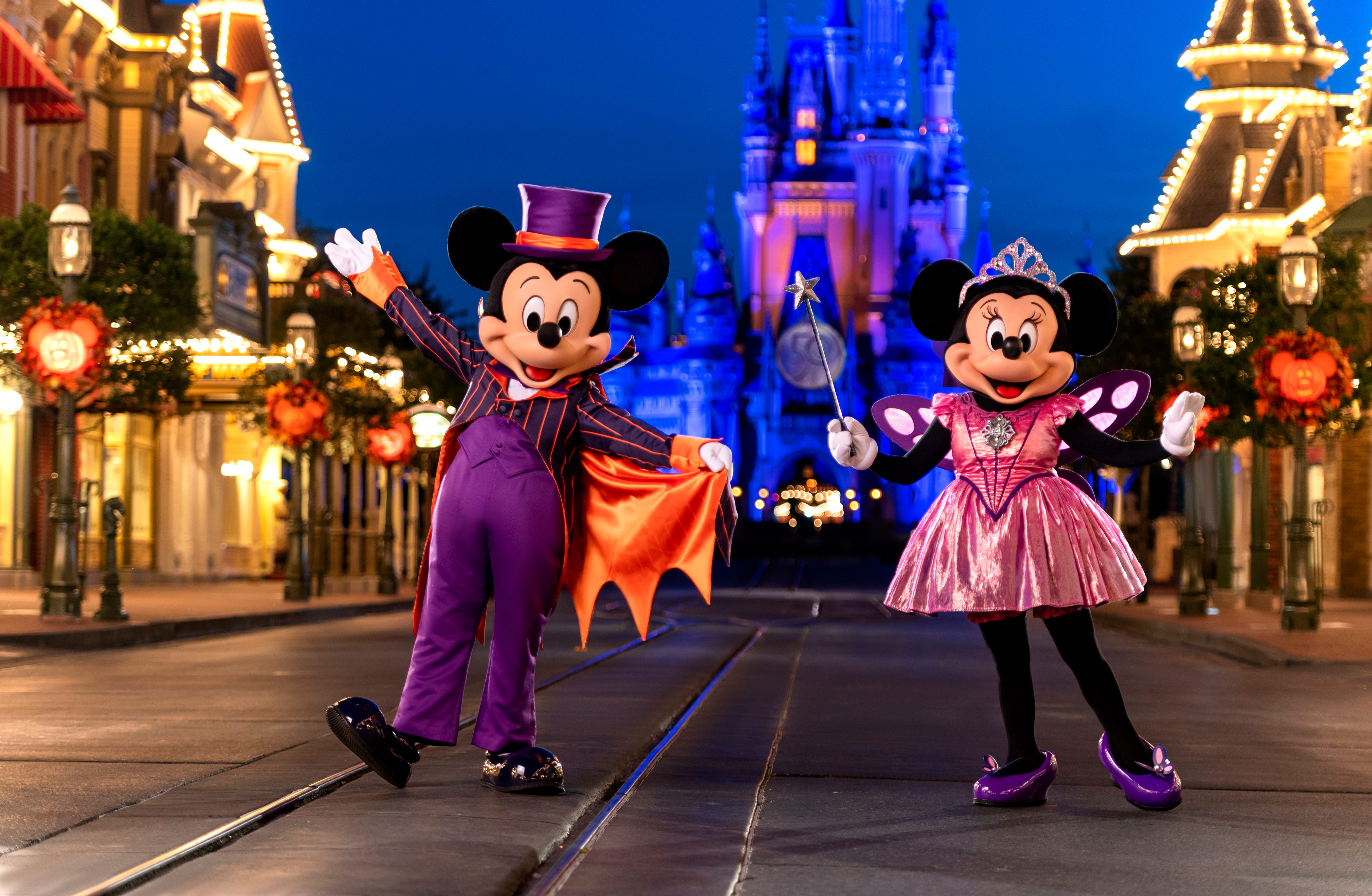 Mickey's Not-So-Scary Halloween Party returning to Disney World in pandemic first thumbnail