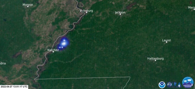 A fireball headed for southern Mississippi on April 27, 2022. The fireball disintegrated 34 miles above the swampy area north of Minorca in Louisiana.