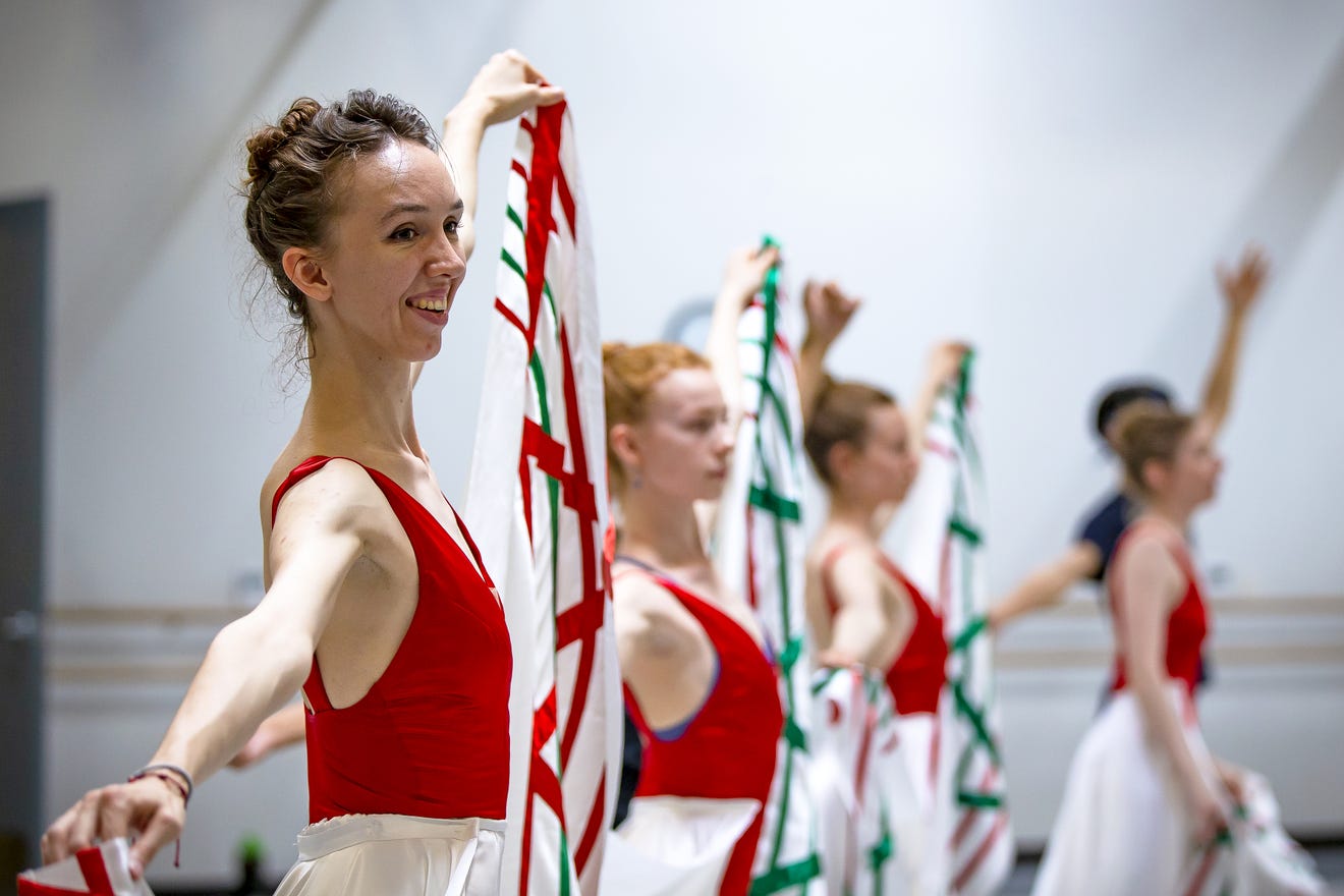 Ballet Arizona celebrates Mexican singer Juan Gabriel