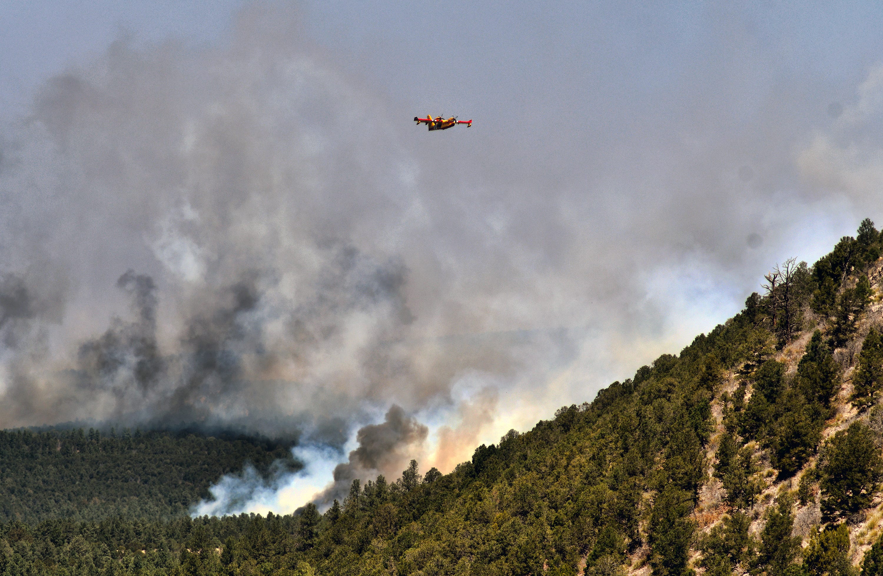 New Mexico wildfire blazes at southern tip of the Rocky Mountains