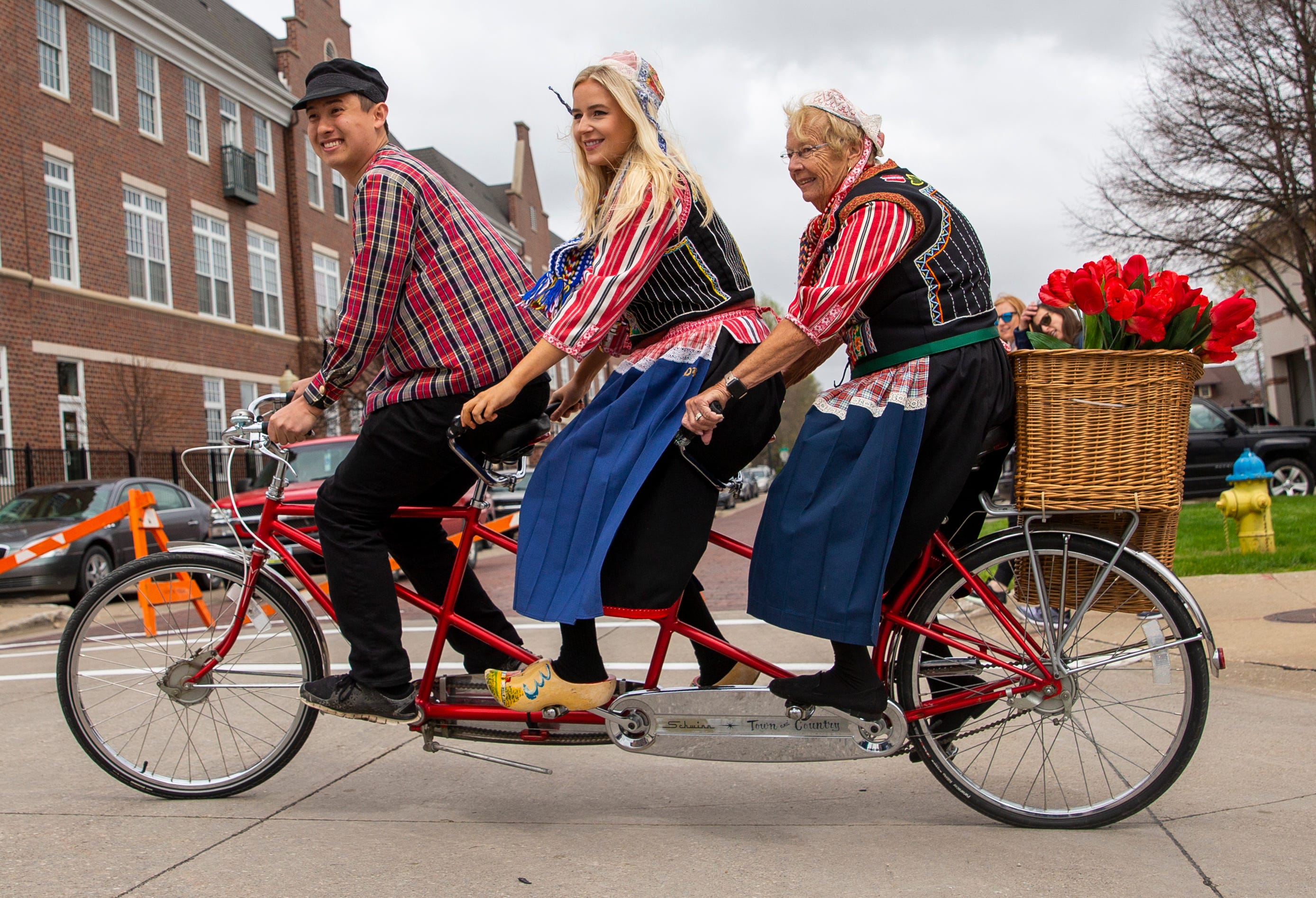 2022 Tulip Time in Pella What to know about parades, weather, tickets