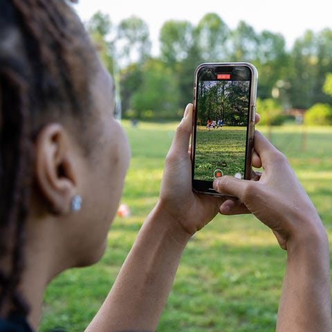 Mystics forward Tianna Hawkins records her son, 6-