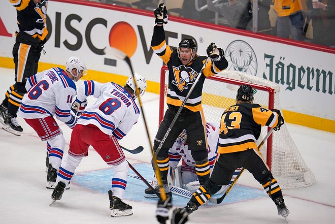 Heinen memulai lonjakan akhir Penguins dalam kemenangan 7-4 atas Rangers