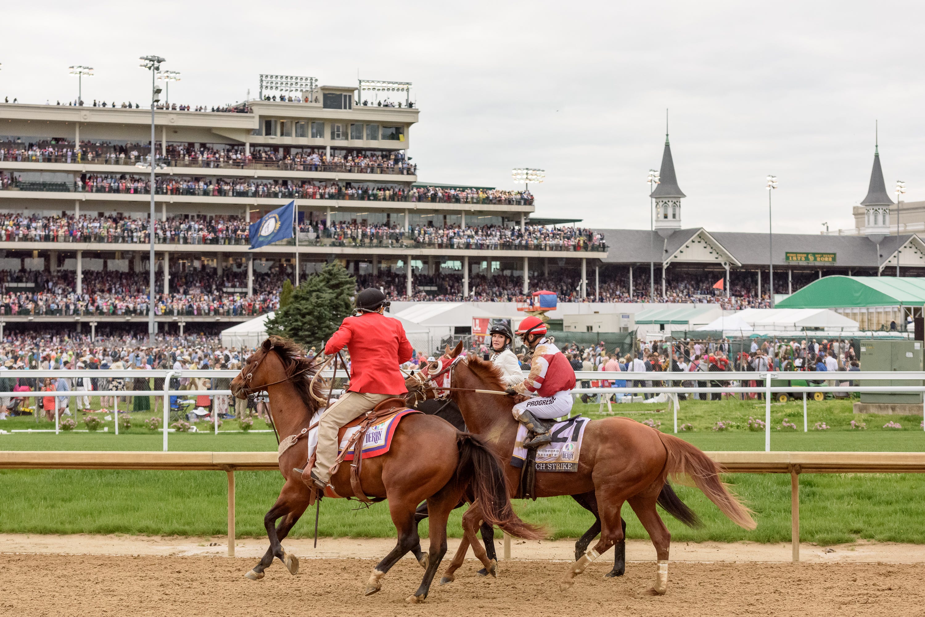 What to know about Churchill Downs parking, fees, rideshare for Derby