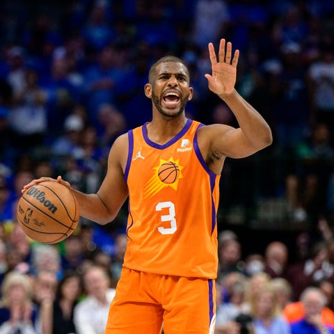 May 8, 2022; Dallas, Texas, USA; Phoenix Suns guar