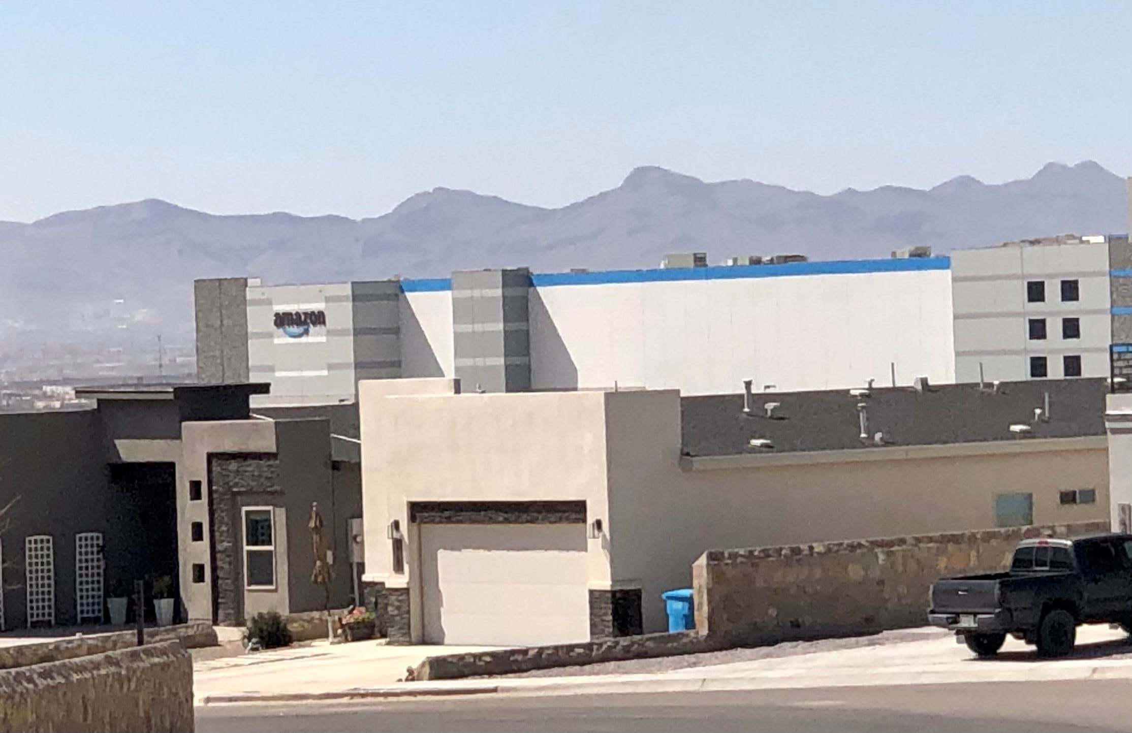 Amazon's El Paso distribution center ranks largest industrial building