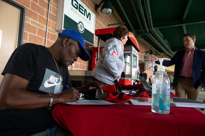 Job candidate Maxi Josue of Lakewood applies for a job at All-County Exteriors. Ocean County and state labor departments host a job fair for the construction industry at ShoreTown Ballpark. Students of the Ocean County Vocational Technical Schools were brought in to apply for jobs.
Lakewood, NJ
Wednesday, May11, 2022