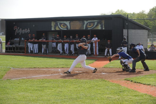 Waverly's Ben Nichols swinging against the Chillicothe Cavaliers.