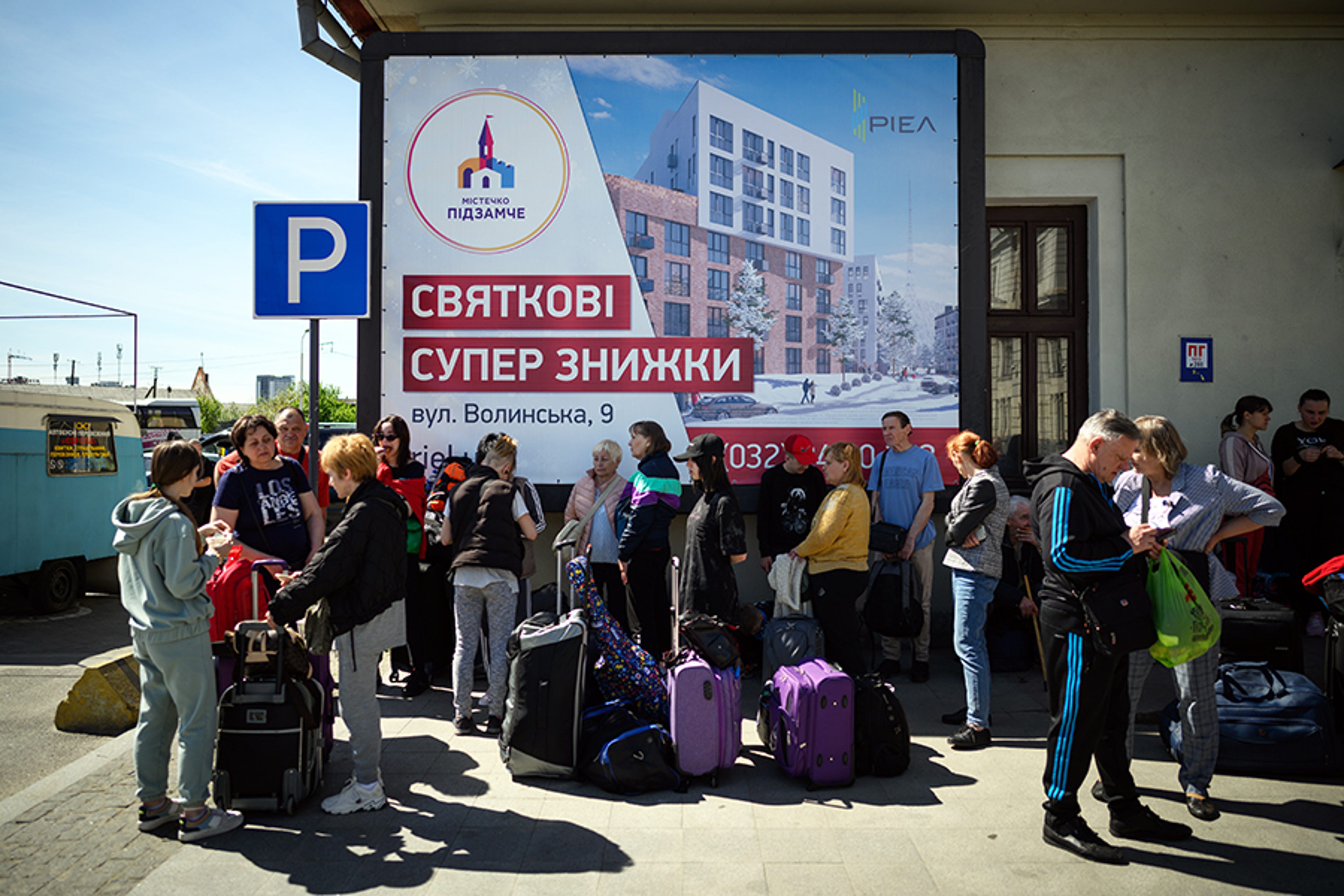 humanitarian trips to ukraine
