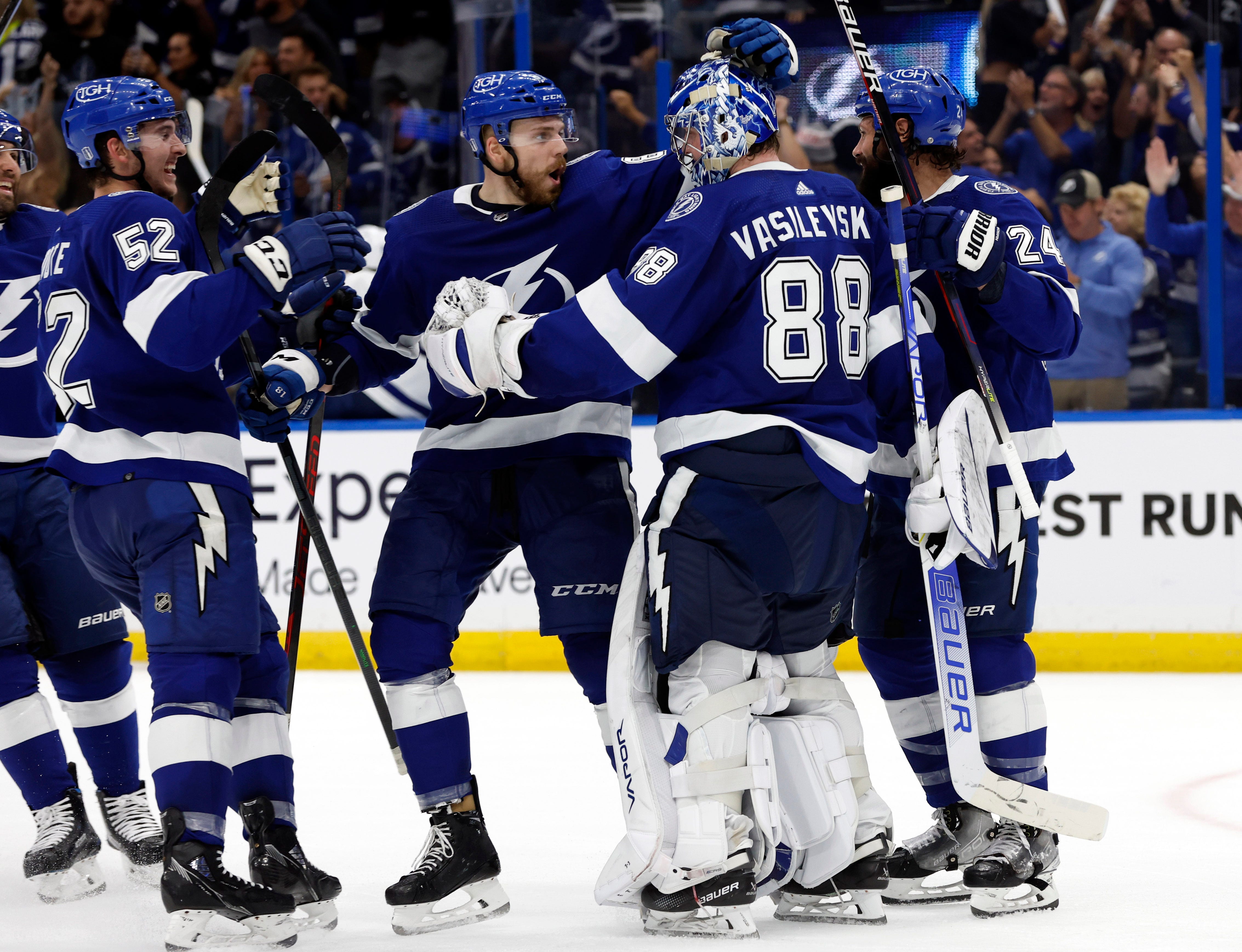 Brayden point scores in overtime, lightning-maple leafs series heads to game 7