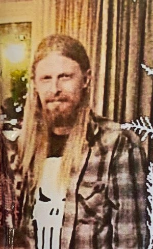 Pictured is Eric Banks, 43, Lewistown. He is currently considered a missing person. Please contact the Fulton County Sheriff’s Office, 309-547-2277 if you know his whereabouts.