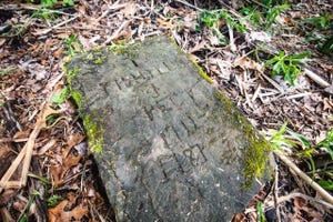A gravestone for Thadius J. Peck (1711-1781) has been discovered along the Cuyahoga River in Cuyahoga Falls.