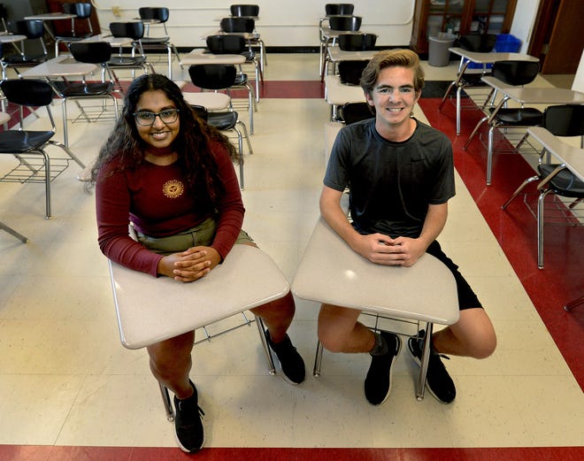 Springfield District 186 prepares students for college, foreseeable future careers Springfield District 186 prepares students for college, foreseeable future careers