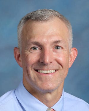 Current John Long Middle School principal Kevin Deering will become the next Mequon-Thiensville School District Director of Educational Services. Deering will replace Jeridon Clark, who is leaving at the end of the school year to take the Cedarburg School District superintendent position.