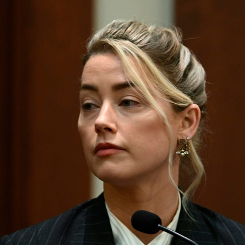 Actor Amber Heard testifies in the courtroom at th