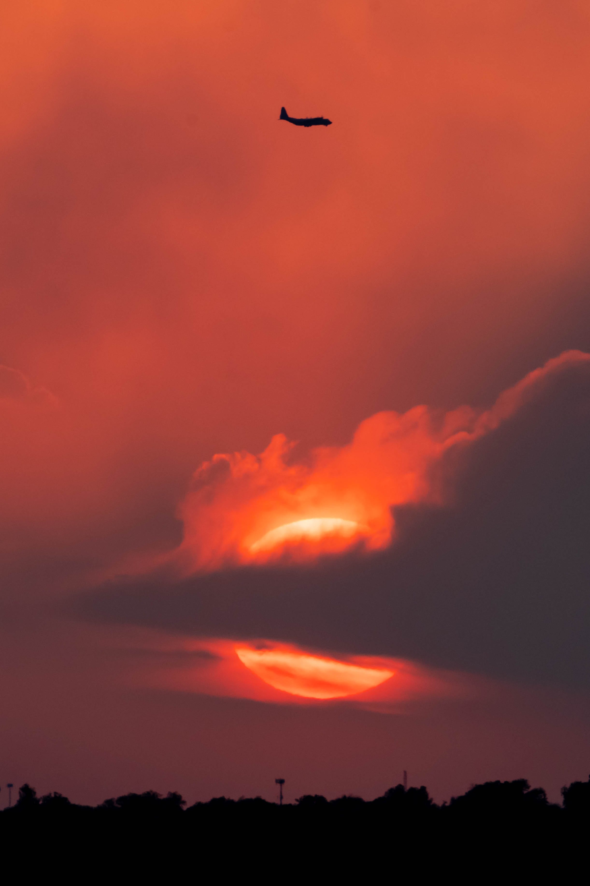 Update View wildfire triples in size, threatens Buffalo Gap