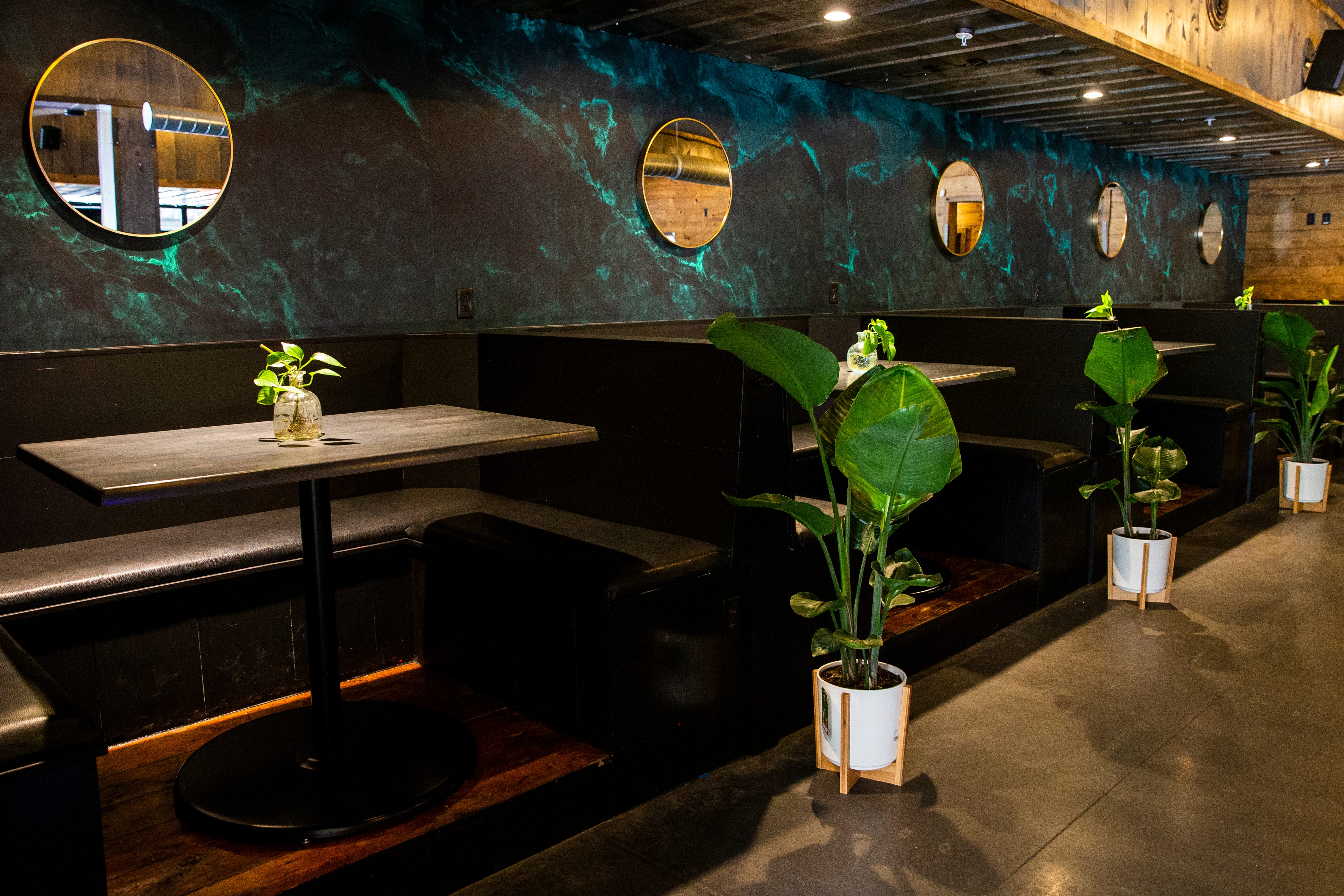 Vibes Kitchen & Bar opens a new patio space in downtown Des Moines