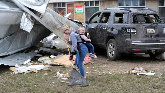 Gaylord tornado: 1 killed, dozens injured after touchdown