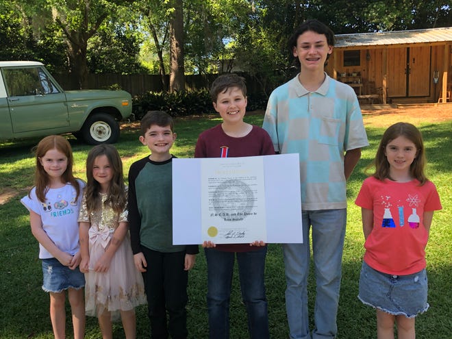 Children of the American Revolution, Ponce de Leon Society (PDLS) members attended the Florida Society Children of the American Revolution (FSCAR) state conference held in Melbourne.
