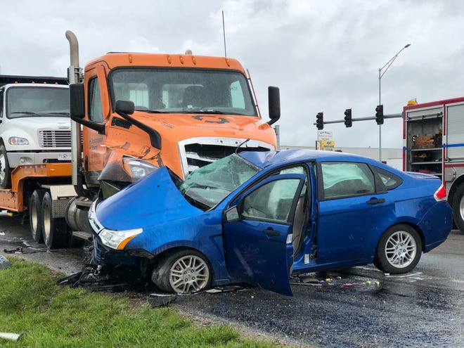 An accident reported at 1:12 p.m. Thursday on Highway 160 in Nixa blocked the southbound lanes.
