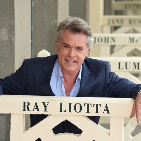 Ray Liotta unveils his cabin sign as a tribute for