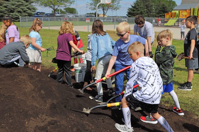 On Thursday, May 26, children at the EmBe Kindergarten will be moving to the new teaching grounds for use.