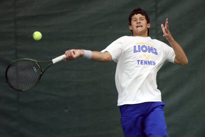 Defending singles champion Brandon Carpico of Gahanna Lincoln will play in a Division I state semifinal May 28. The championship match will be held later in the day.