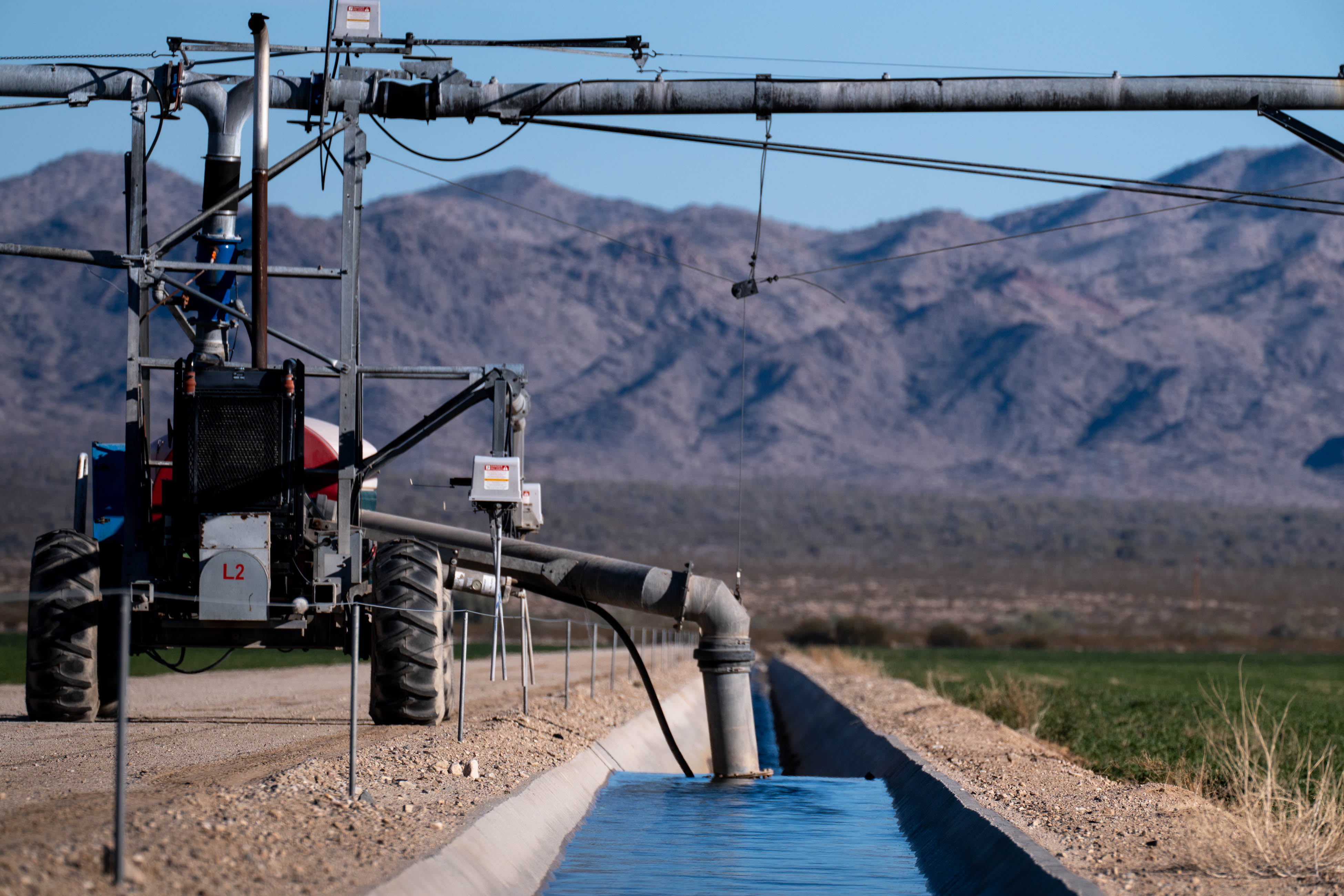Arizona gives sweet deal to Saudi farm pumping water from state land