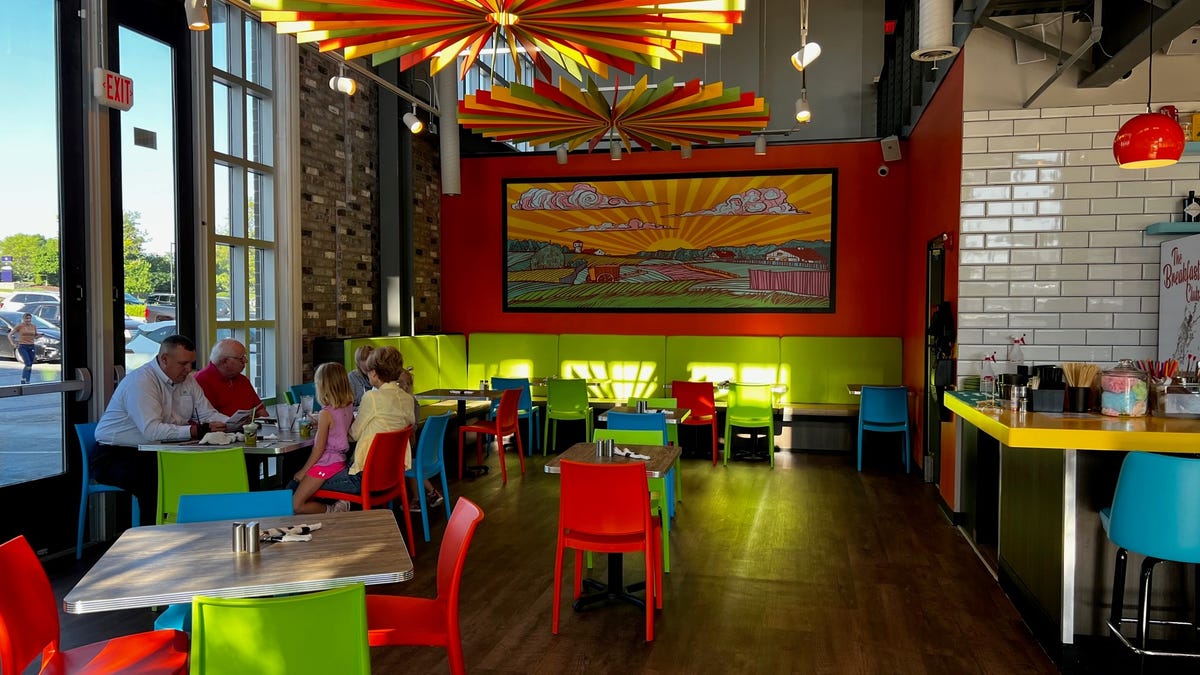 Take a look inside the new Breakfast Club in West Des Moines