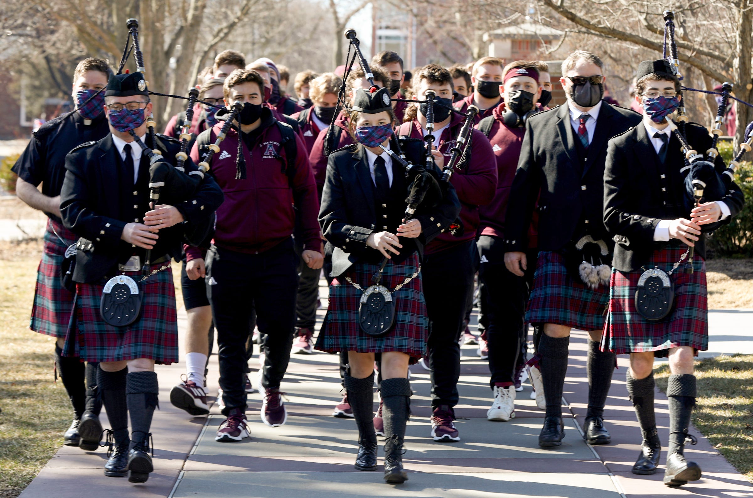 Andre deals 3000 kilt