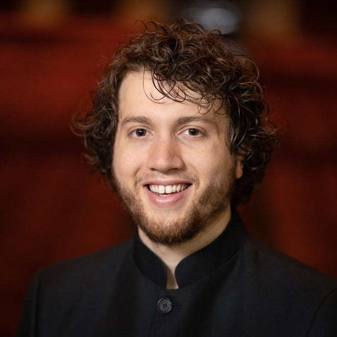 La Orquesta Sinfónica Sheboygan elige nuevo director, Ernesto Estigarribia