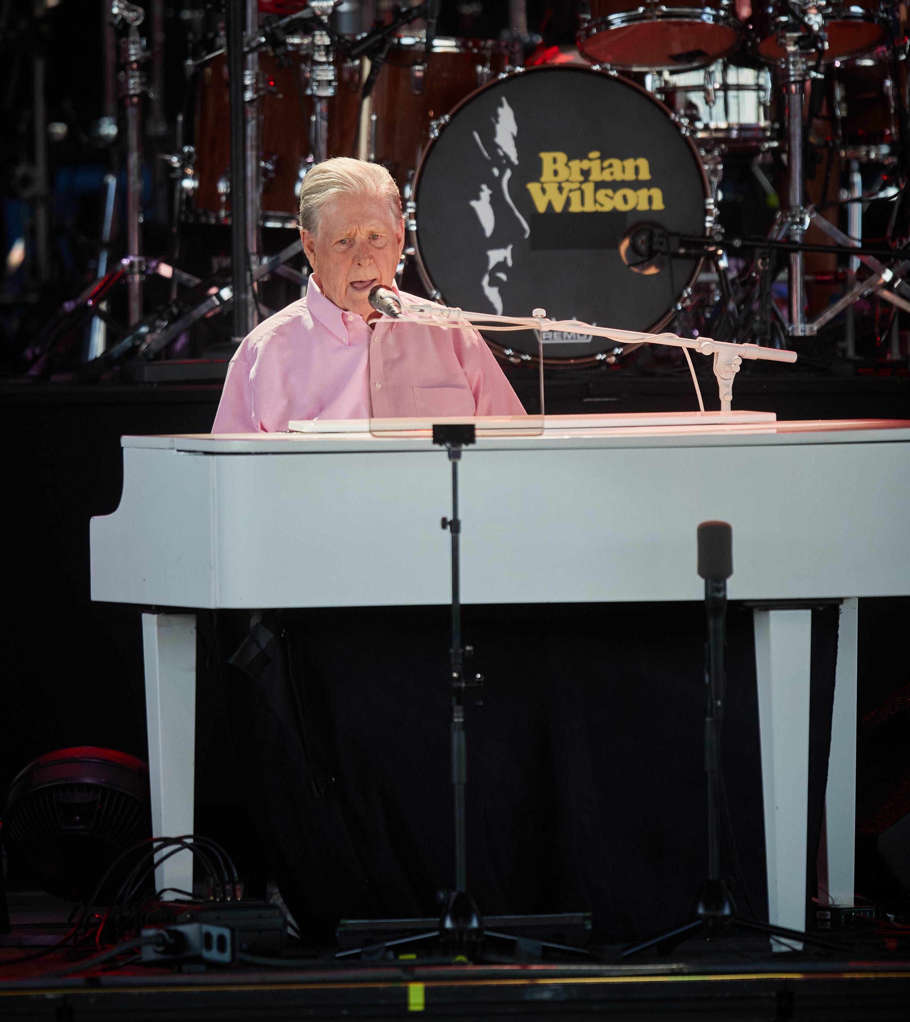 Brian Wilson Christmas Concert 2022 Chicago, Brian Wilson 2022 Tour Opens In Phoenix. Here's The Setlist