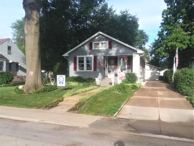 Galesburg on Track and the City's Community Development Department have selected 1130 Maple Ave. for the June 2022 Community Blue Ribbon Award.