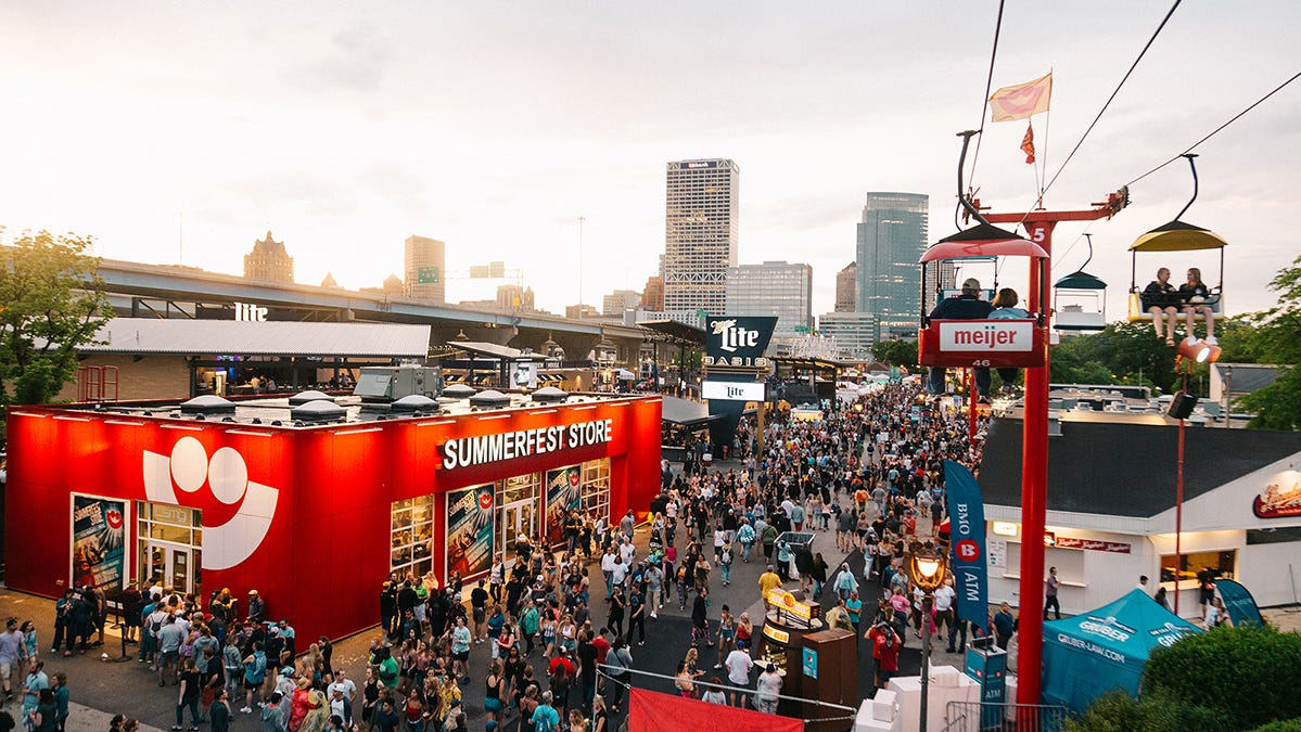 Summerfest is again cashless. What to know about bag policy in 2022.