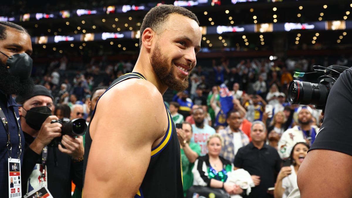 Steph Curry recorded his second career 40-point game in the NBA Finals.