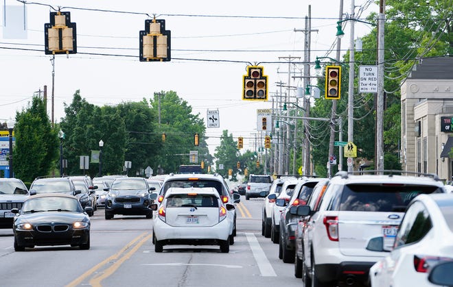 Jun 14, 2022; Columbus, OH, US; Traffic lights were out at Henderson and North High Street after a power outage around Columbus, Ohio on June 14, 2022. 