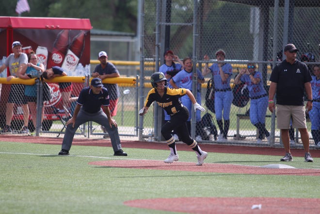 St. Amant senior outfielder Carmen Dixon was an LSCA All-State selection.