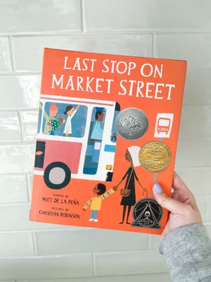 "Τελευταία στάση στην Market Street" Το φετινό βιβλίο Little Red Lakeshore.