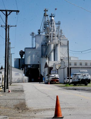 An evacuation and shelter-in-place advisory was lifted Saturday morning, however authorities were still cautioning residents to avoid the area near the MARS horse feed mill in Dalton where a fire broke out Friday. According to a post on the East Wayne Fire District Facebook page, officials were taking the precaution to keep people safe in case of a methane tank explosion.