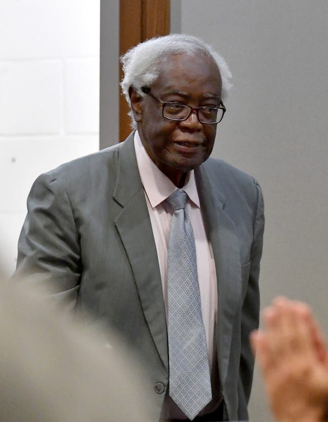 Ex-Sarasota bishop Henry Lee Porter to be sentenced for sexual battery of  child