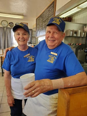 After 43 years in business, David and Laura Mount have closed the iconic Burger Depot restaurant in Lucerne Valley.