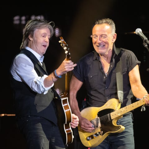 June 25, 2022 : Paul McCartney performs with Bruce