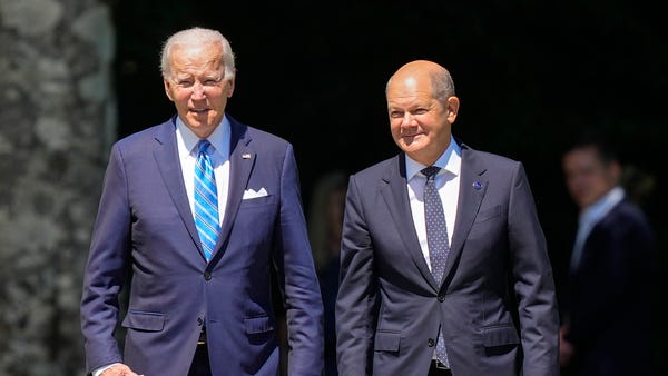 German Chancellor Olaf Scholz, right, and U.S. Pre