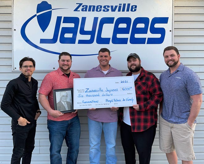 The Zanesville Jaycees recently accepted a $6,000 donation for renovations to its clubhouse from the Pollock family in honor of Floyd Pollock Jr. Floyd was a charter member of the Jaycees and served as its president for many years. He assisted with the running of Jaycee Park, serving as a groundskeeper, coach and umpire. He also contributed to the concession stand. He helped to build the front nine holes of the Jaycees public golf course as well. Accepting the donation were Media Chair Josh Tisonyai, Treasurer Zack Pollock, President Taylor Russell, Secretary Mike Walton and Vice President Travis Reed.