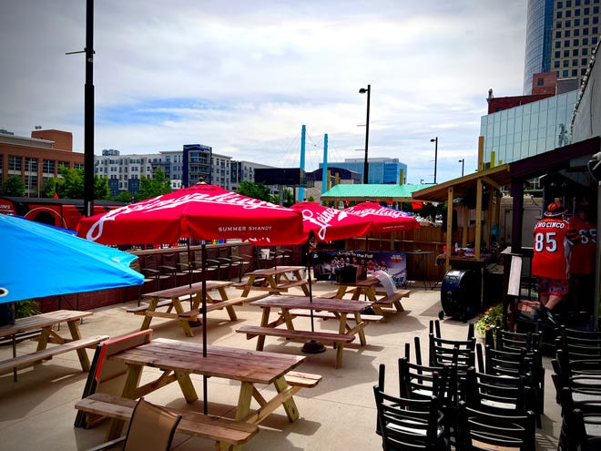 The In Between Tavern at 307 Sycamore St. across from Baseball America will reopen on July 11.