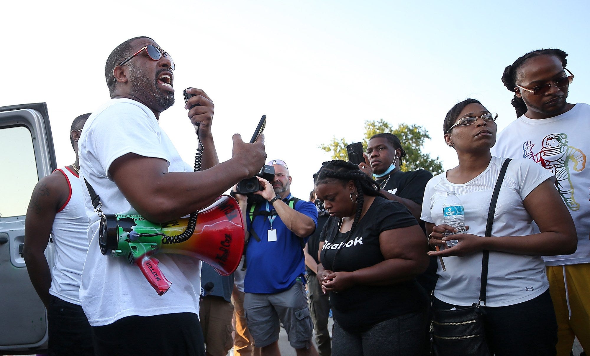 Akron police in riot gear called downtown as Jayland Walker protests