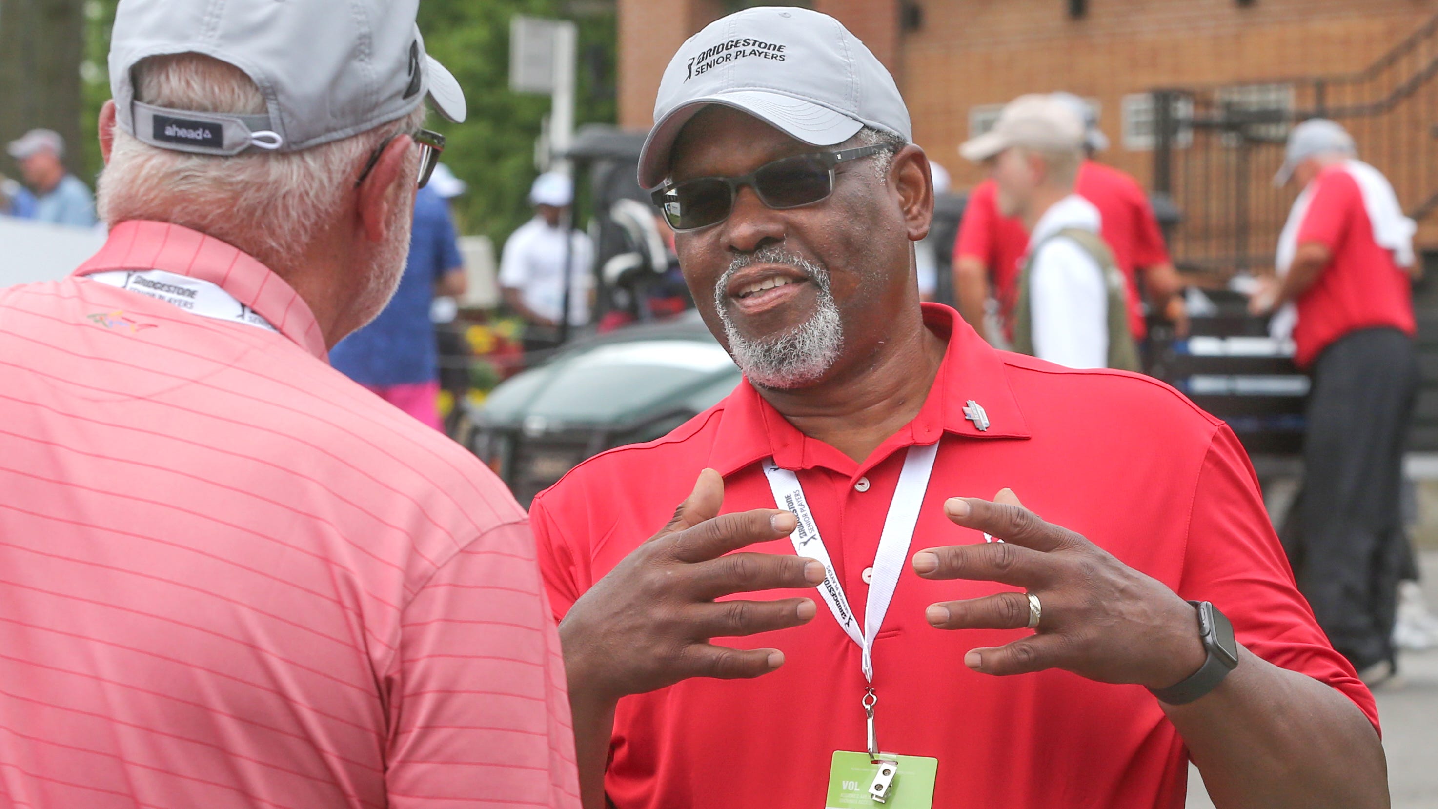 Retired Journalist Helps Tiretown Golf Club Focus On Youth world-s-oldest-golf-club-collection-up-for-auction-national-club-golfer